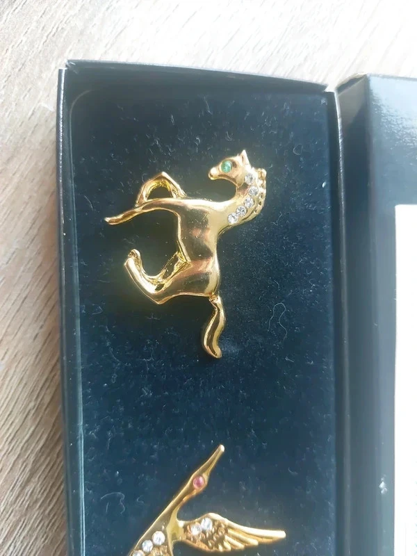 Coffret de 3 pin's Swarovski doré à l'or numéro n°9/92. – photo 3